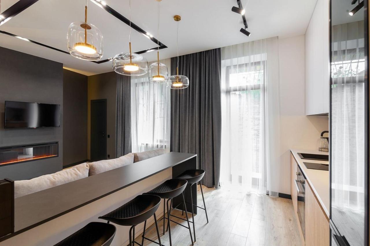 Royal Romantic Apartment With Bathtub Lviv Luaran gambar