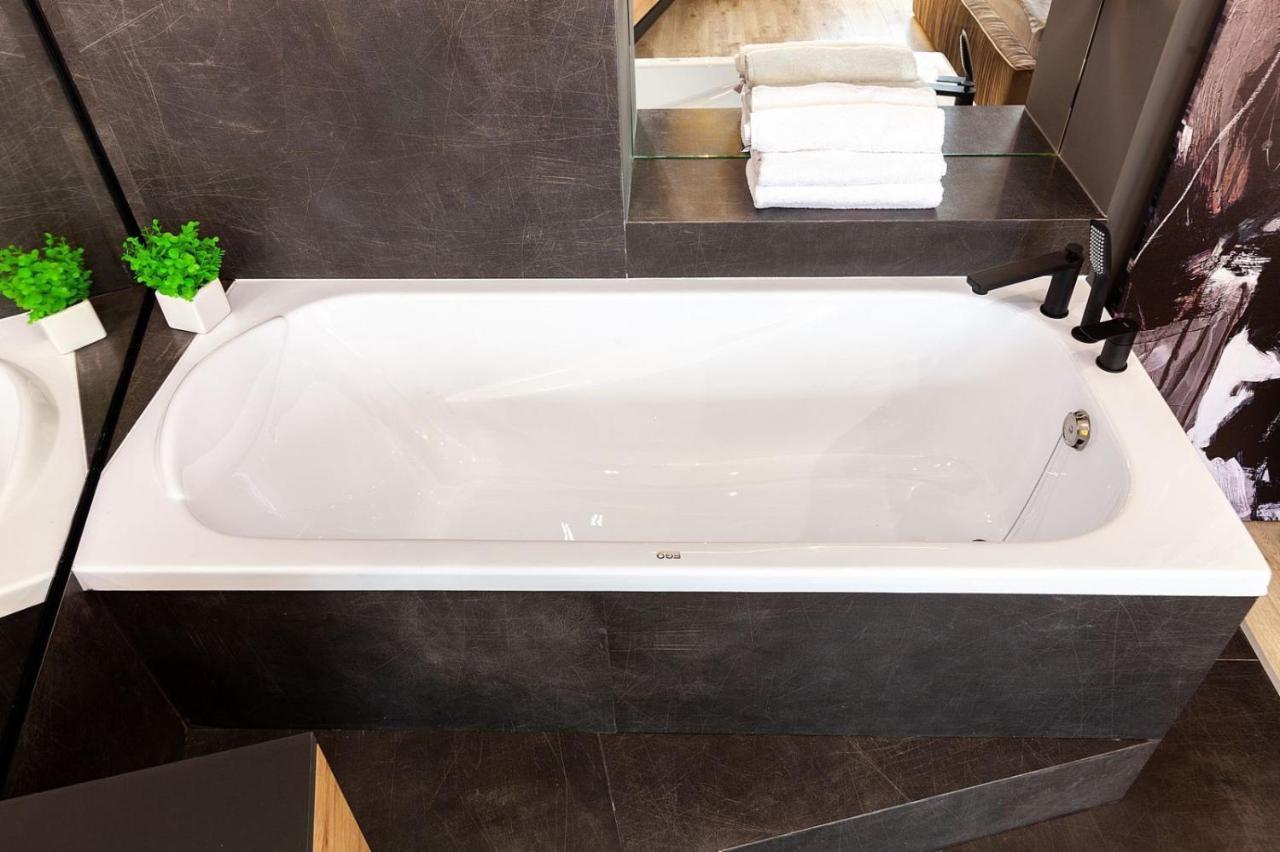 Royal Romantic Apartment With Bathtub Lviv Luaran gambar
